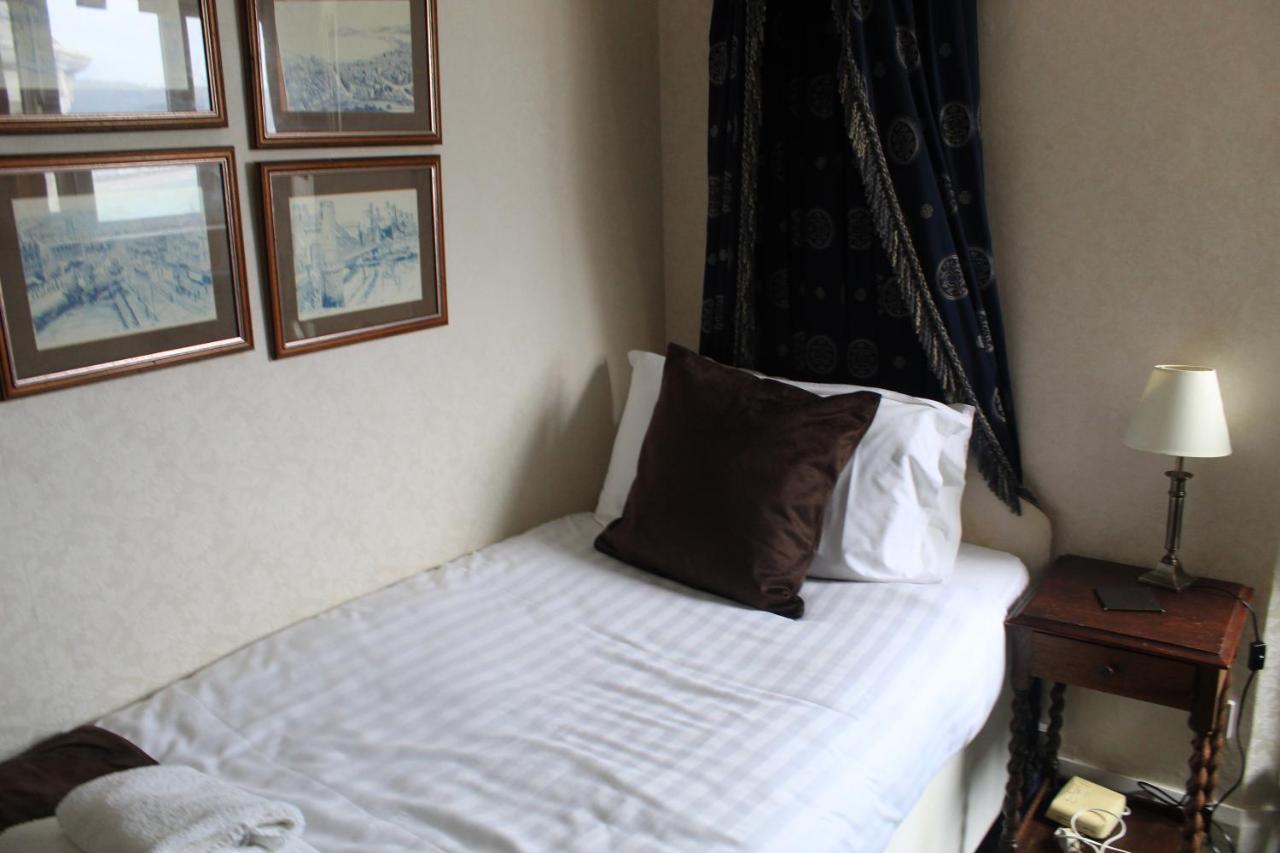 Hotel Headlands 3*